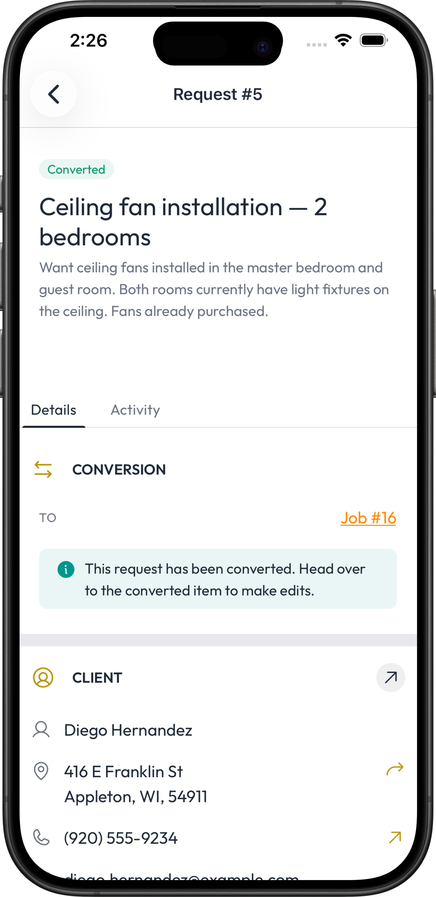 A client booking in the Fieldsity app